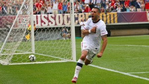 Clint Dempsey scores in Philly