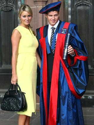 gerrard outfit