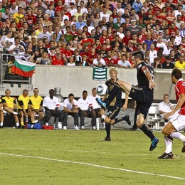 Union look on to New England
