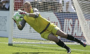 Union draw, USWNT wins, more news