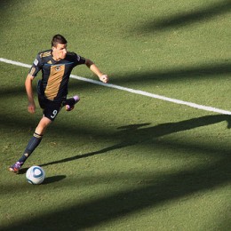 Setting Le Toux free. (Photo: Nicolae Stoian)