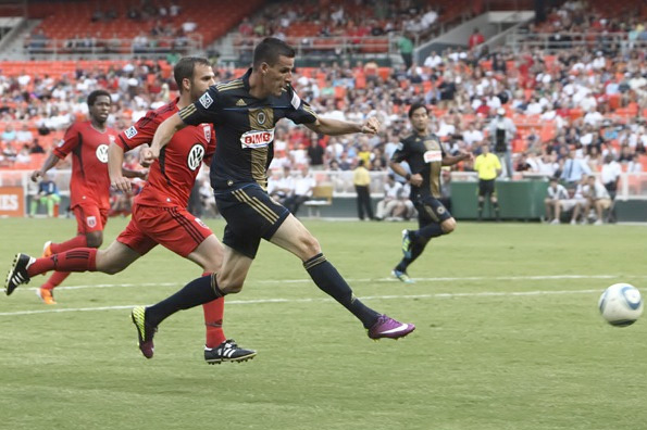Let Le Toux play