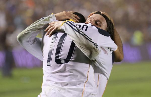 Donovan & Beckham embrace