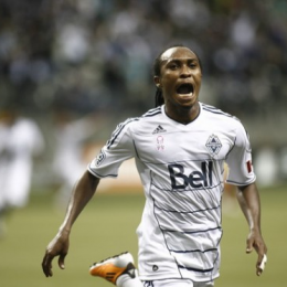 Union acquire Nizar Khalfan, cut Gonzalez & Holder