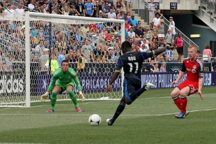 Freddy Adu lines up the shot...