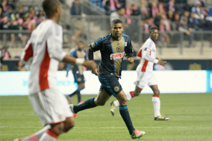 Union waive Gomez, Witkowski & Lopez