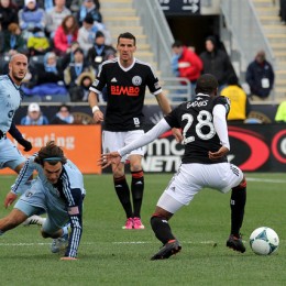 Raymon Gaddis fakes left and goes right
