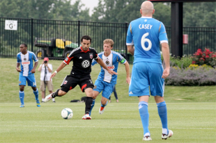 Dero-rules-the-show-310x206
